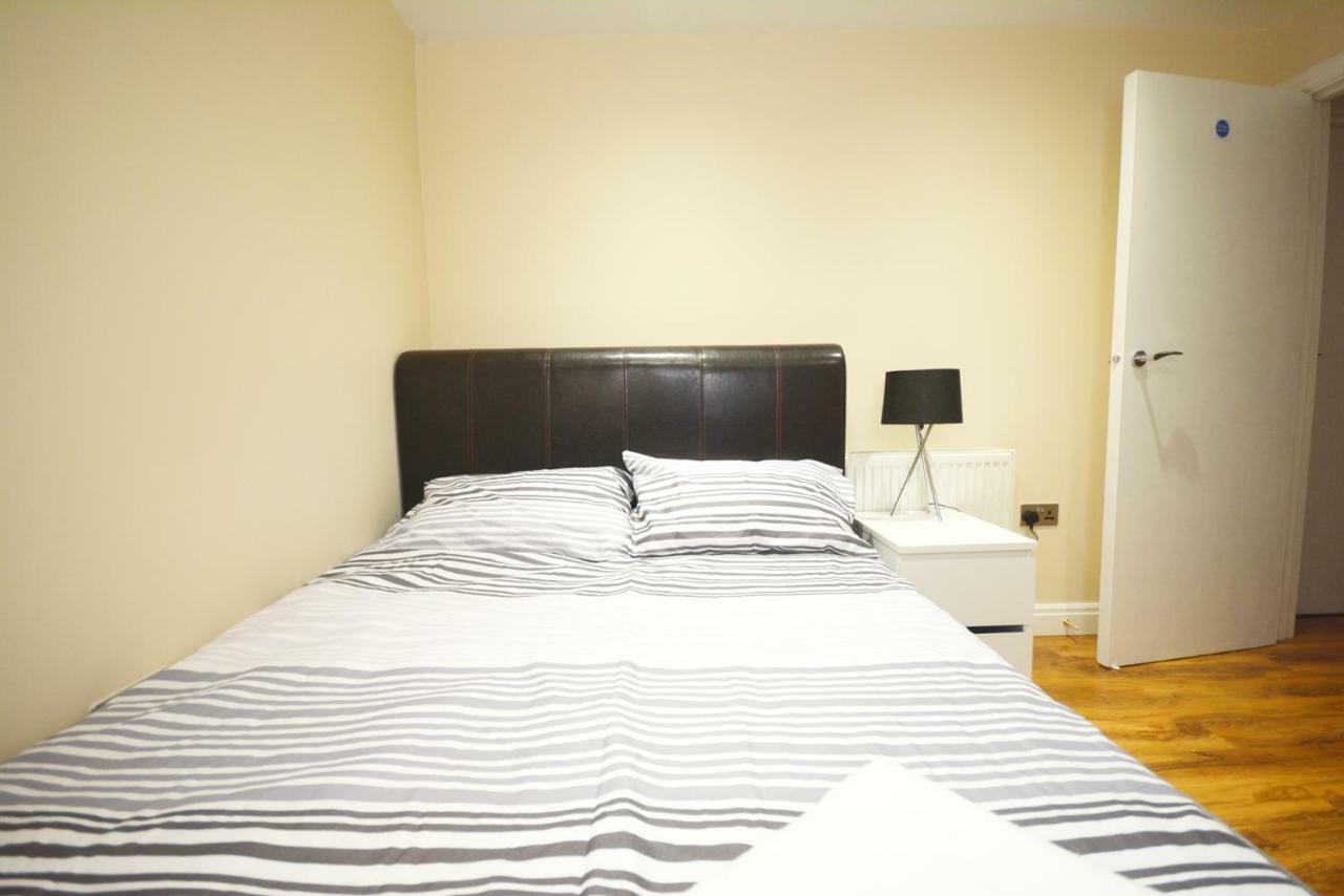 Modern 4 Bedroom Londra
