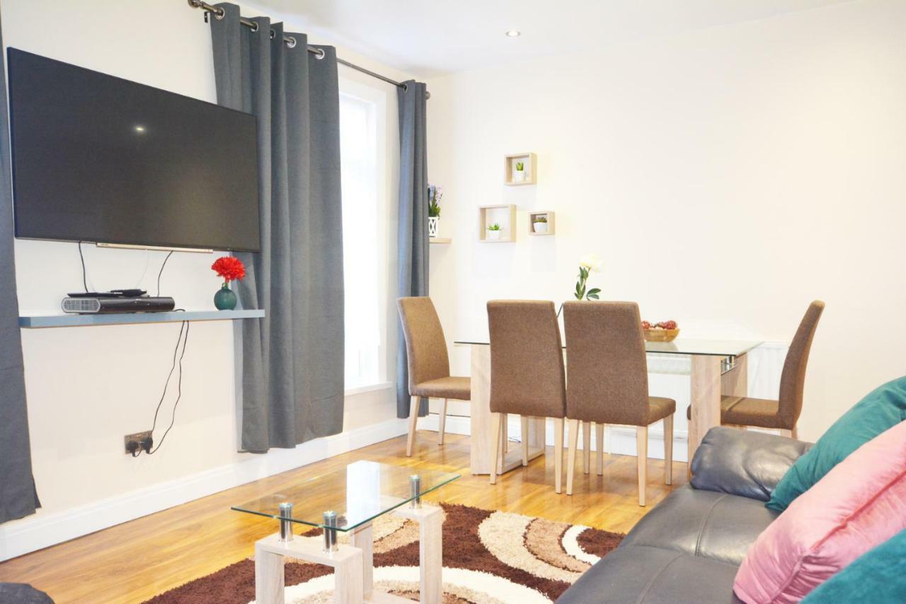 Apartament Modern 4 Bedroom *